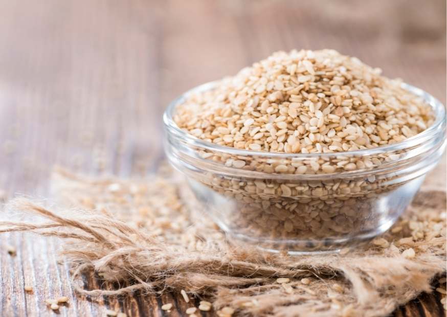 فوائد السمسم المحمص