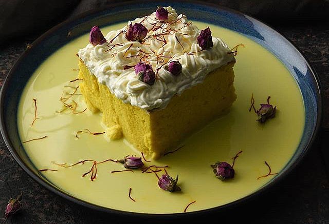 مقادير كيكة الحليب بالزعفران