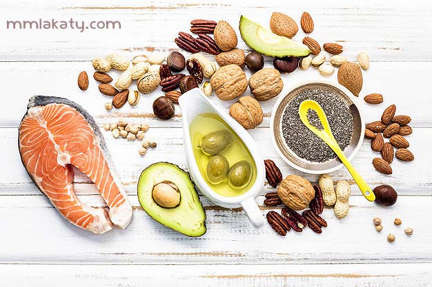 Selection food sources of omega 3 and unsaturated fats. Super fo السعرات الحرارية في الأطعمة