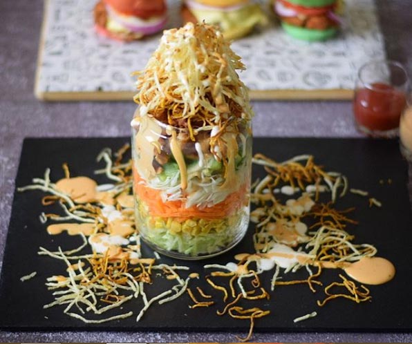 طريقة عمل سلطة بوب كورن الدجاج في دقائق