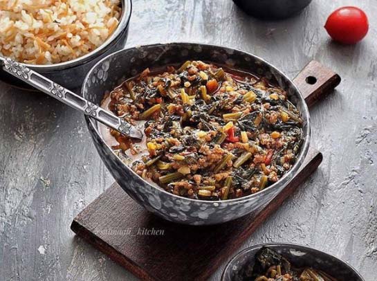 طريقة عمل سبانخ باللحم المفروم