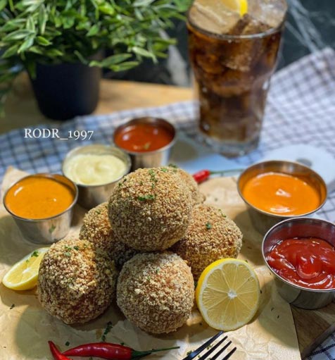 طريقة عمل كرات البطاطس بالجبنة