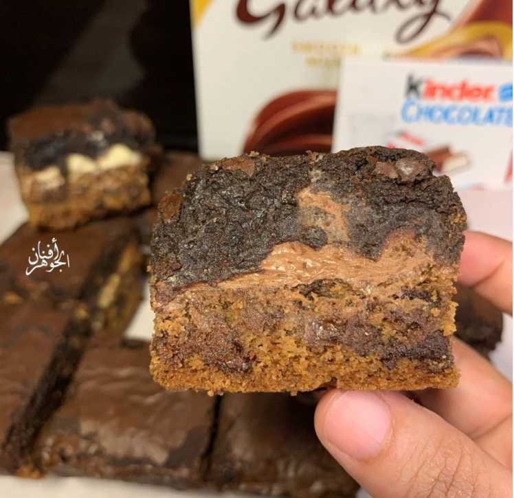 طريقة عمل كوكيز براونيز بحشوة الشوكولاته طريقة عمل كوكيز براونيز بحشوة الشوكولاته