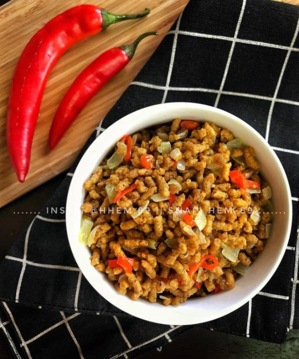 طريقة عمل المفروك بالبصل طريقة عمل المفروك بالبصل