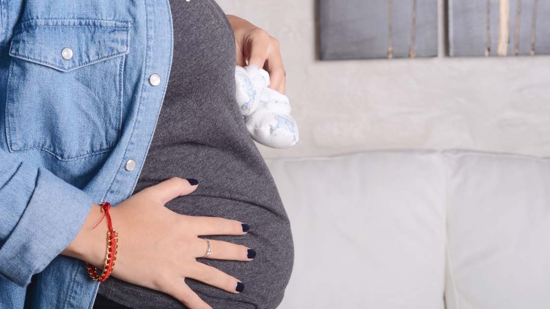 أسباب انفصال المشيمة أسباب انفصال المشيمة