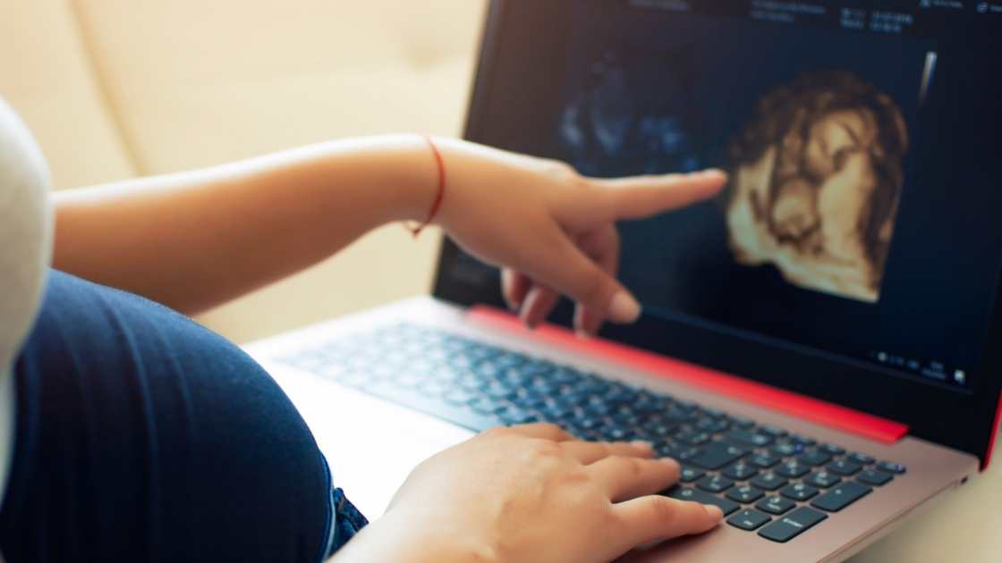 أهمية الحبل السري للجنين