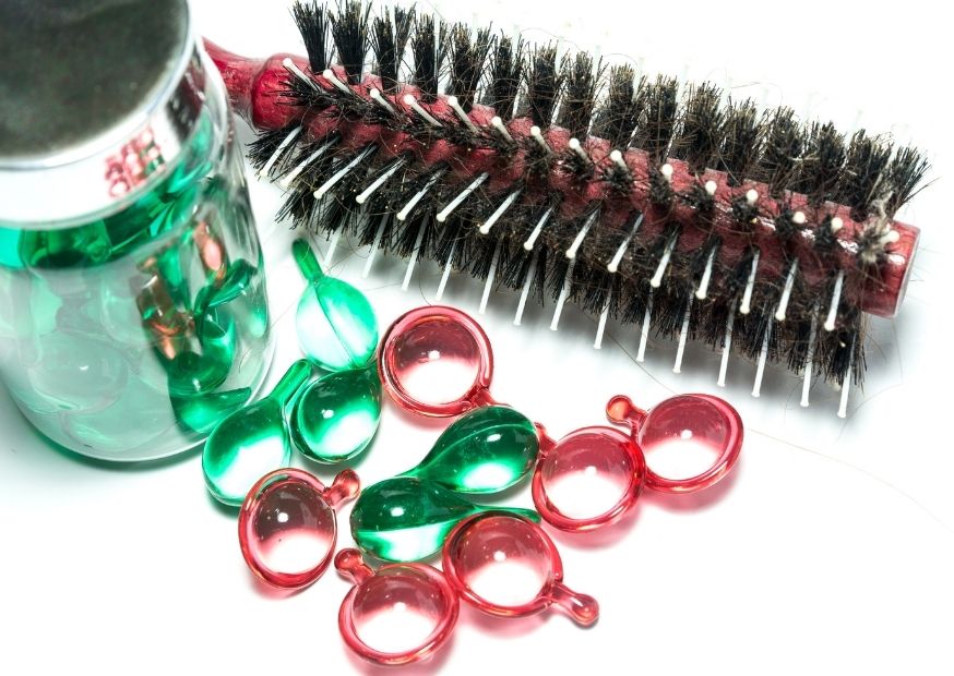 أضرار حبوب الشعر والاظافر