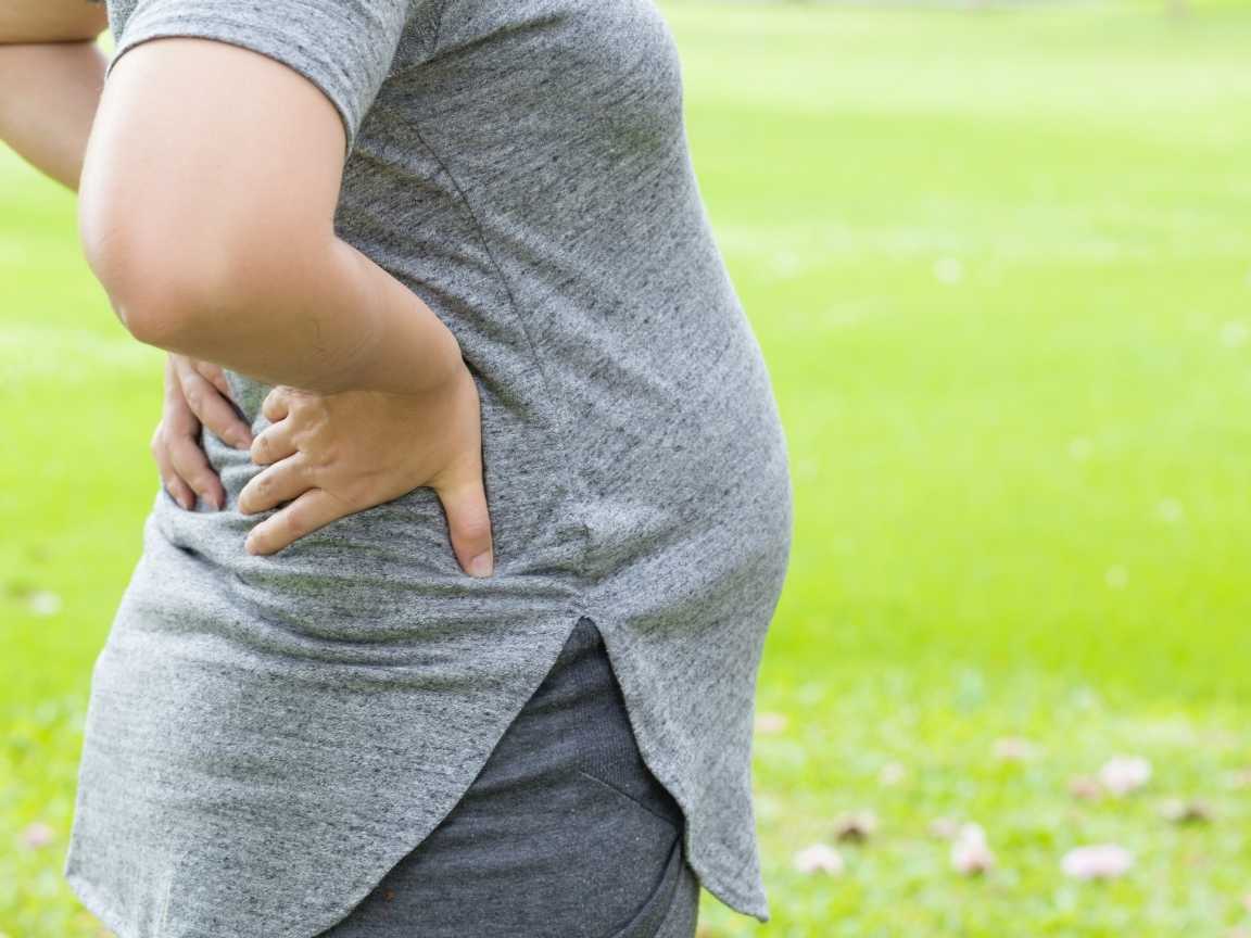 ألم الظهر في الدورة الفرق بين ألم الظهر في الدورة والحمل