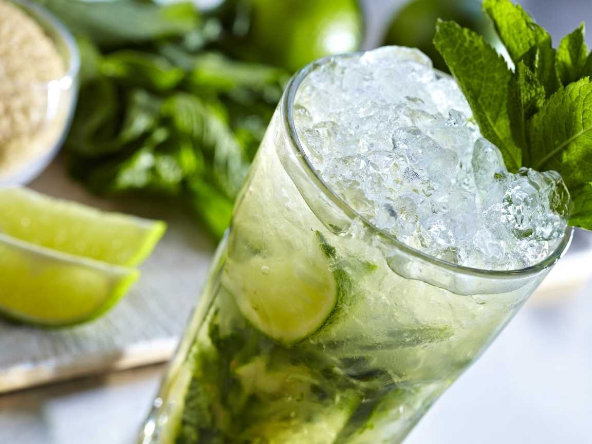 شراب الموهيتو بالكيوي شراب الموهيتو بالكيوي