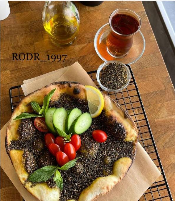 مناقيش زعتر مناقيش زعتر