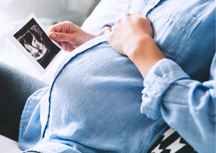 هل المشي يضر الحامل هل المشي يضر الحامل في الشهور الأولى