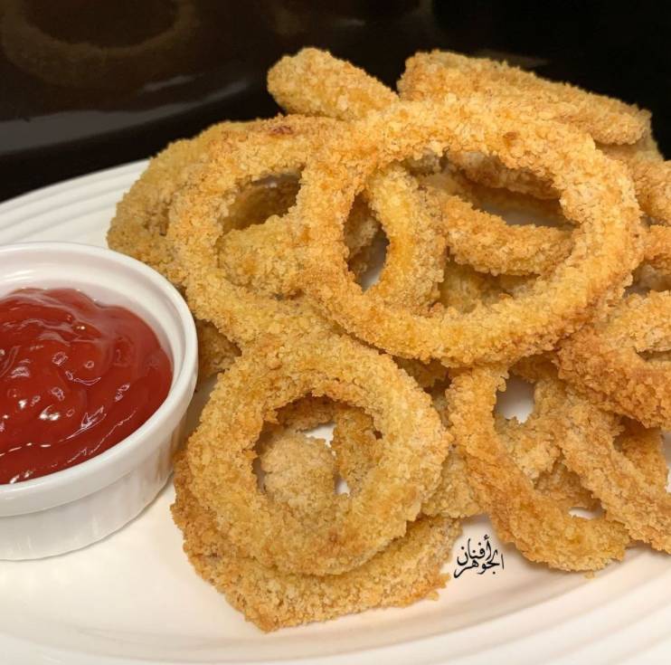 طريقة عمل حلقات البصل بدون قلي