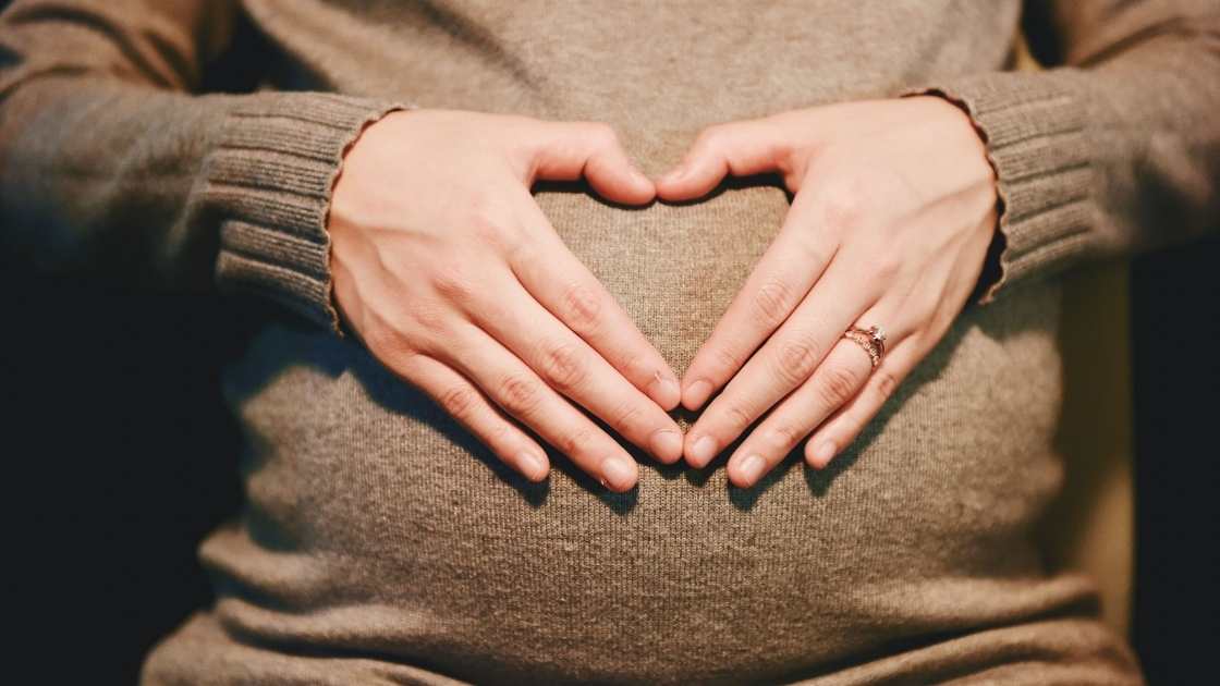 تعجيل الولادة طرق تعجيل الولادة في الشهر التاسع