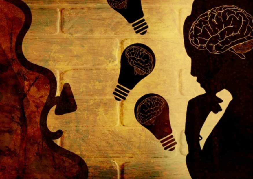 هل التفكير الزائد عند النساء مرض نفسي