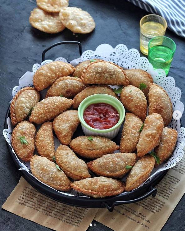 طريقة عمل عجينة السمبوسة المقرمشة