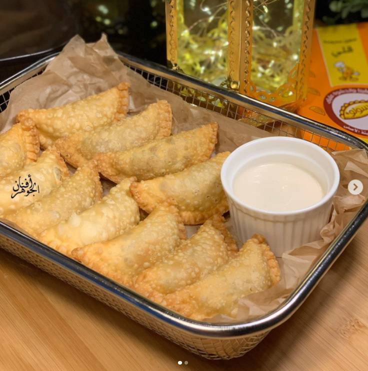 السمبوسة بحشوة الفلافل السمبوسة بحشوة الفلافل