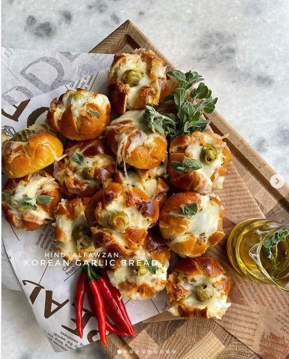 خبز الثوم الكوري طريقة عمل خبز الثوم الكوري