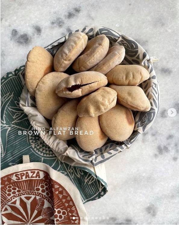 خبز بالدقيق الأسمر خبز بالدقيق الأسمر