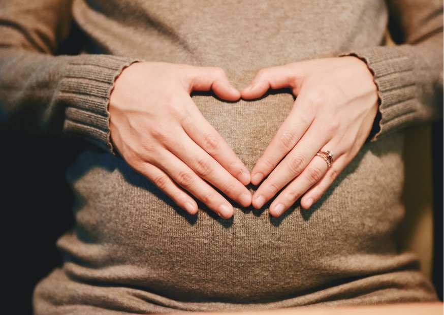 علامات الحمل في الأيام الأولى علامات الحمل في الأيام الأولى