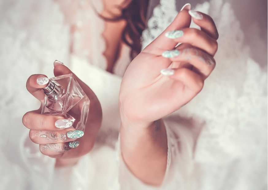 العطر الوردي