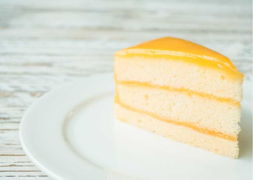 كيكة البرتقال الهشة بالصوص