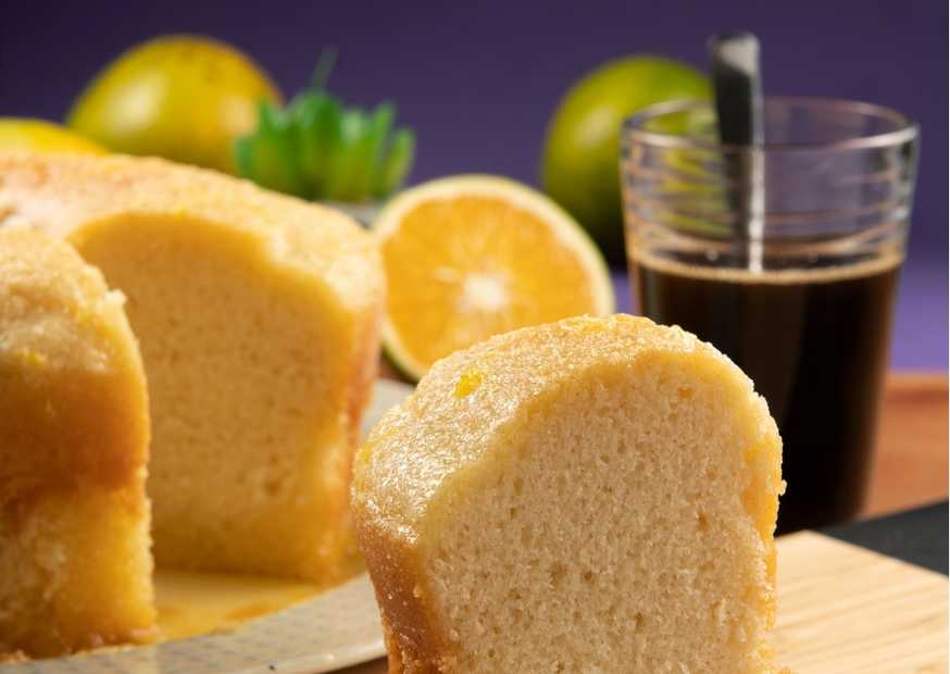 كيكة البرتقال بالصوص الأبيض