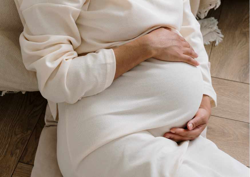 كم مدة الطلق الصناعي وتولدين