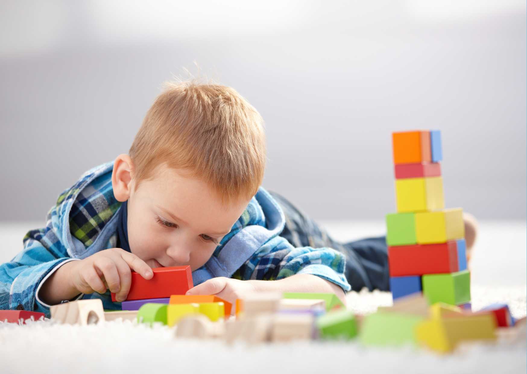 مهارات الطفل في عمر السنتين وكيفية التعامل معها وتنميتها مهارات الطفل في عمر السنتين وكيفية التعامل معها وتنميتها