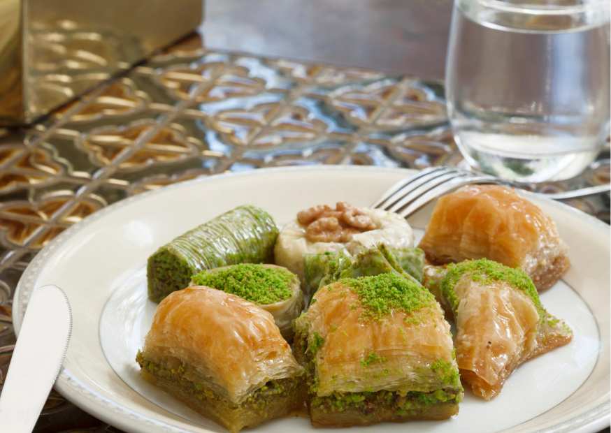 طريقة عمل البقلاوة في المنزل