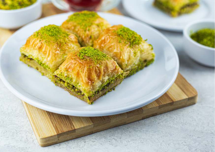 طريقة عمل بقلاوة بالجوز