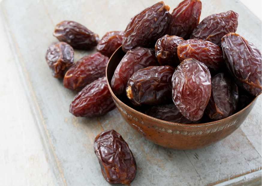 كم السعرات الحرارية في التمر كم السعرات الحرارية في التمر