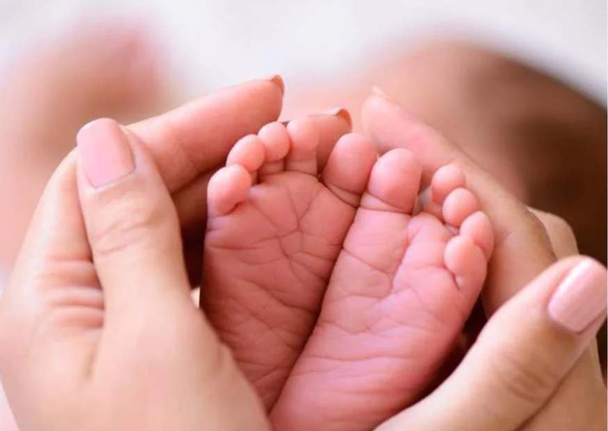 مشروبات لتسهيل الولادة الطبيعية