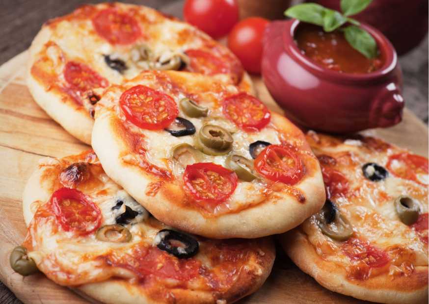 طريقة عمل عجينة ميني بيتزا