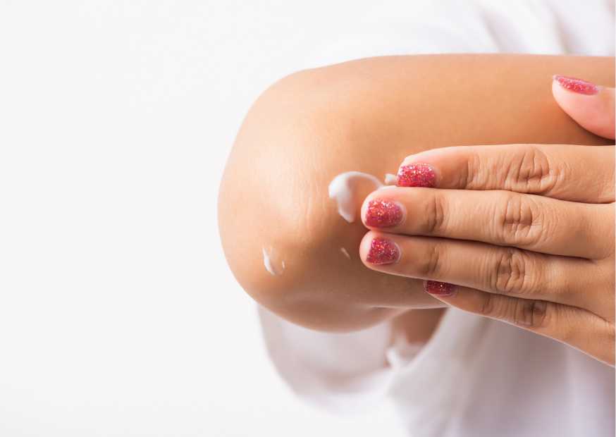 خلطات طبيعية لتقشير الركب والأكواع